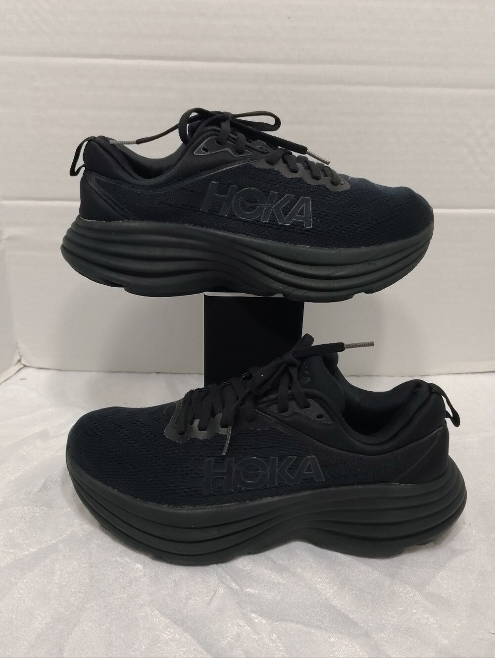 Hoka One One Bondi 8, Women # 8.5 Running Shoes - Picture 3 of 11